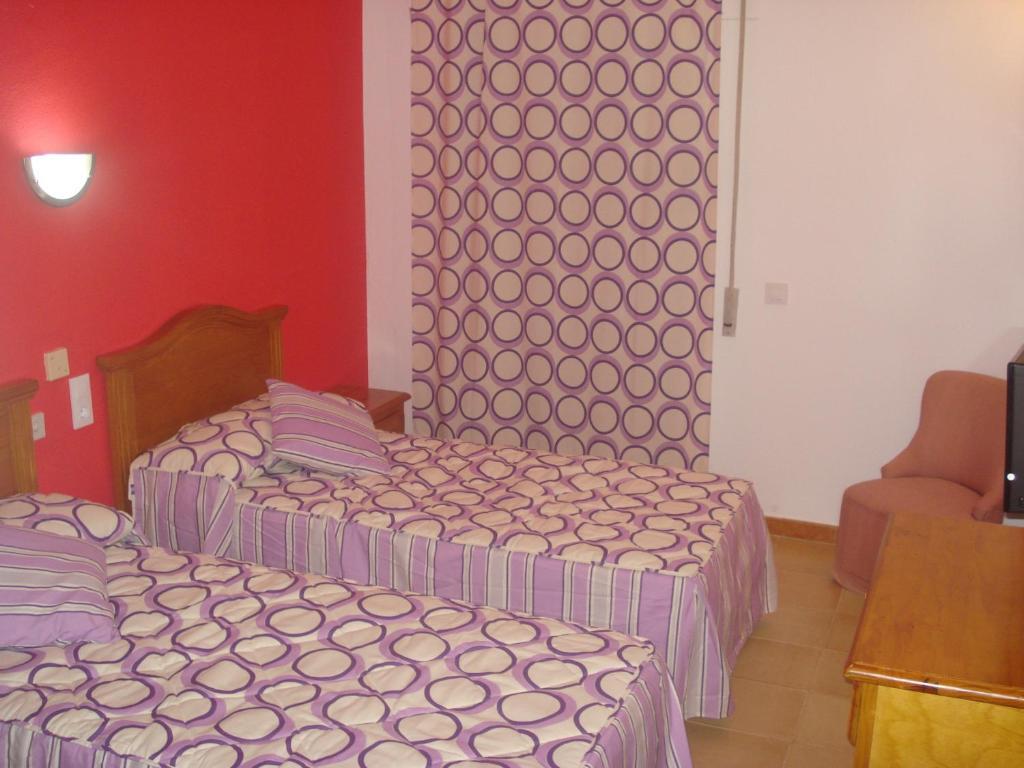 Hotel San Vicente - Centro Playa Conil De La Frontera Ruang foto
