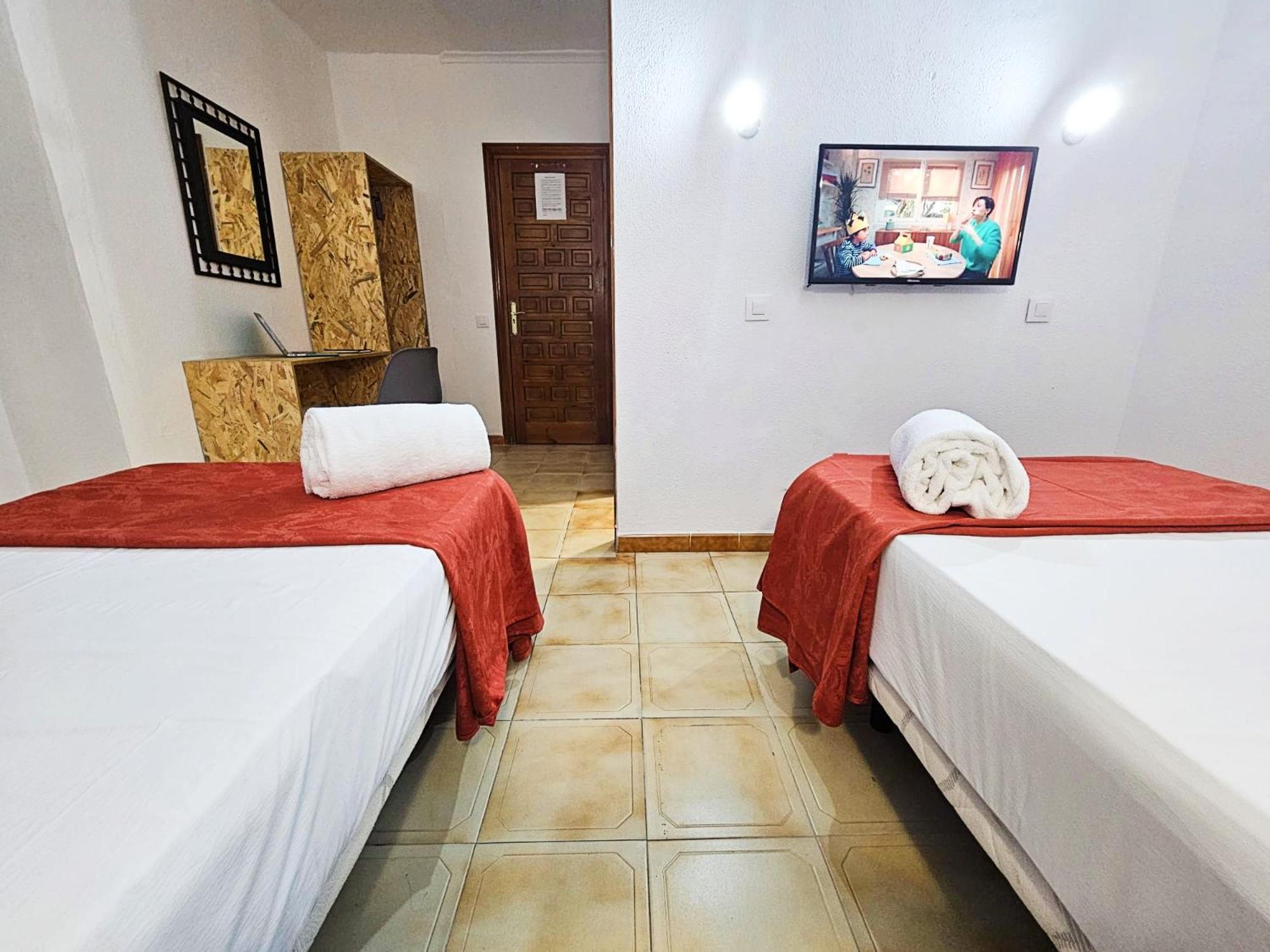 Hotel San Vicente - Centro Playa Conil De La Frontera Bagian luar foto