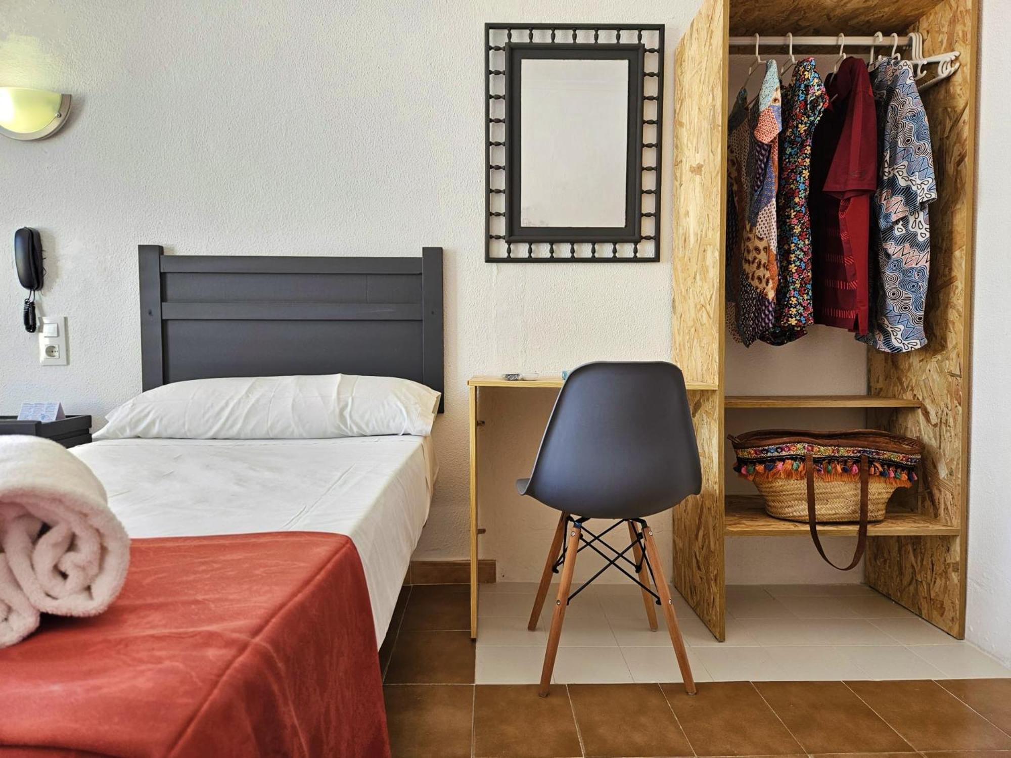 Hotel San Vicente - Centro Playa Conil De La Frontera Bagian luar foto