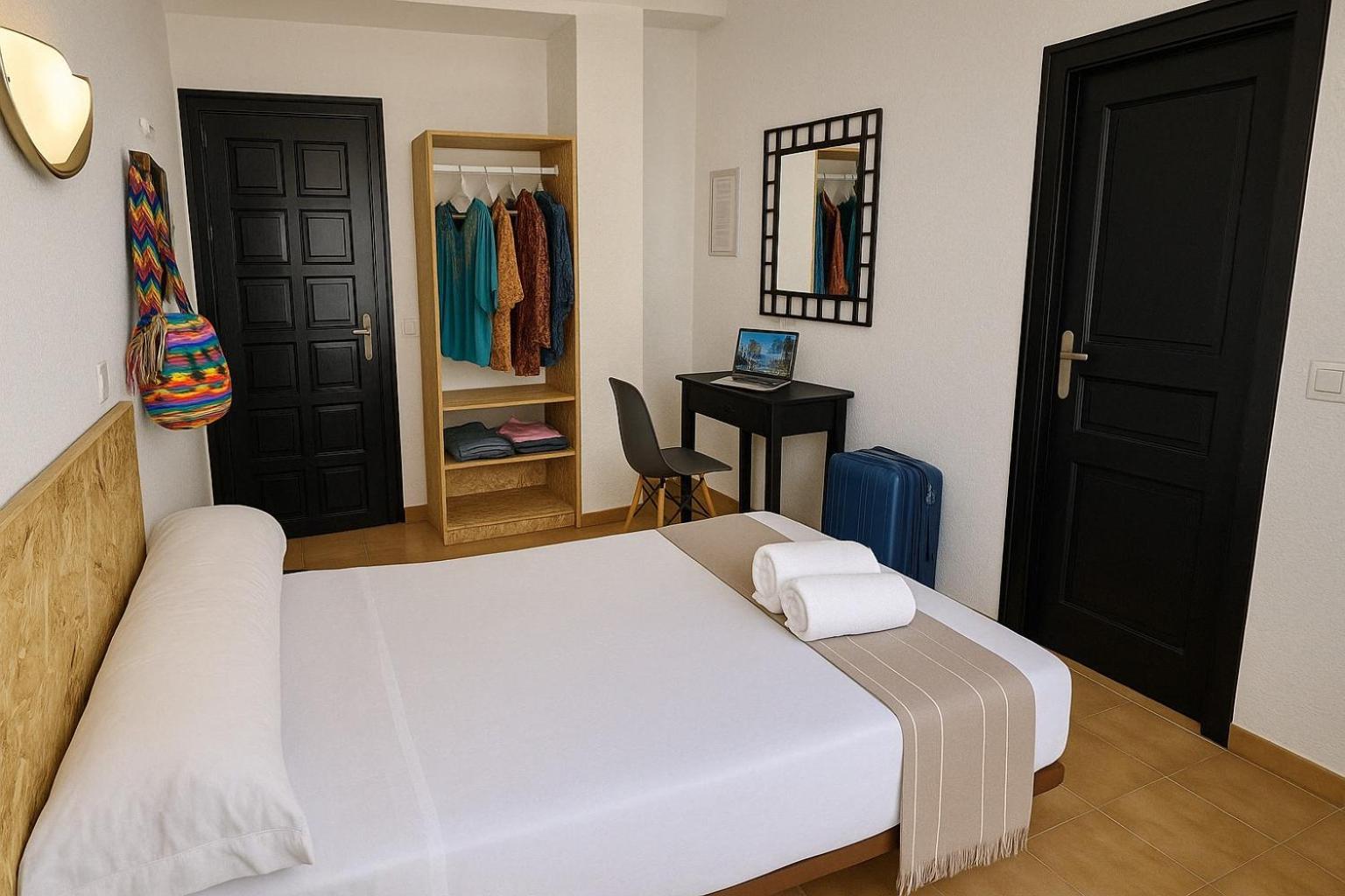 Hotel San Vicente - Centro Playa Conil De La Frontera Bagian luar foto
